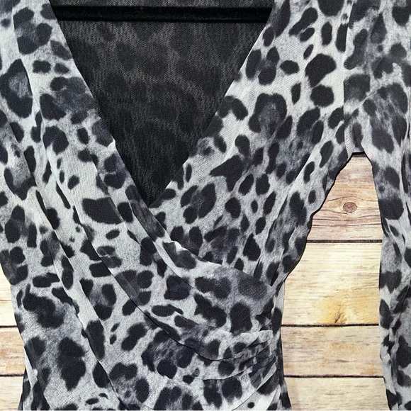 BEBE SHEER MESH TATOO CHEETAH PRINT SHIRT SIZE M ANIMAL B3 - Picture 3 of 6
